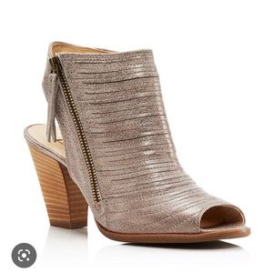 Paul Green peep toe booties